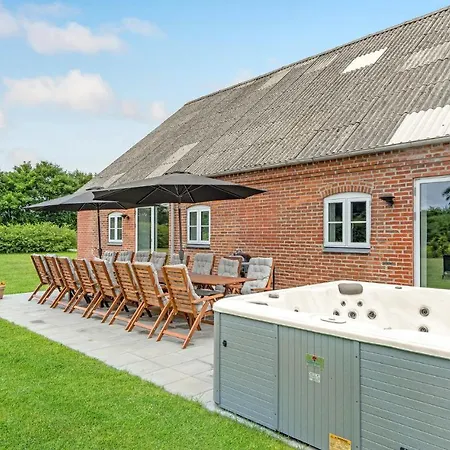 Apartament 7 Bedroom Stunning In