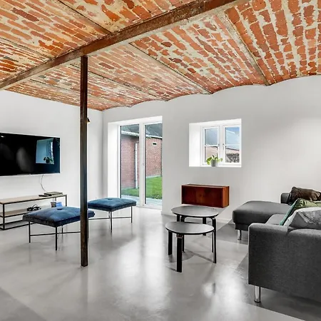 7 Bedroom Stunning In 아파트 *