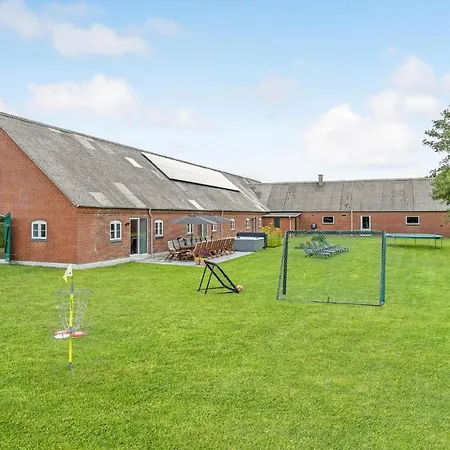 7 Bedroom Stunning In Varde