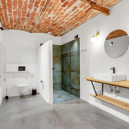 7 Bedroom Stunning In Apartament *