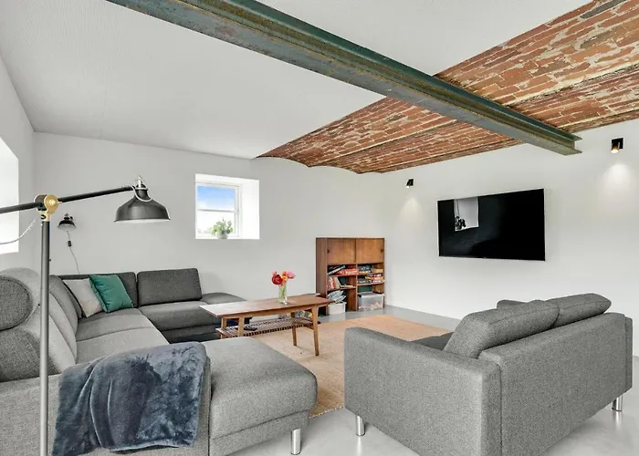 7 Bedroom Stunning In Appartement