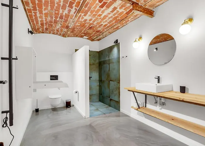 7 Bedroom Stunning In Appartement *