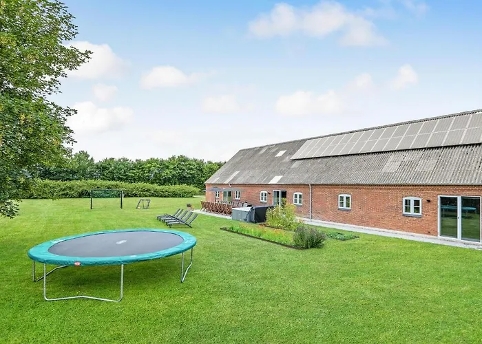 7 Bedroom Stunning In Appartement *